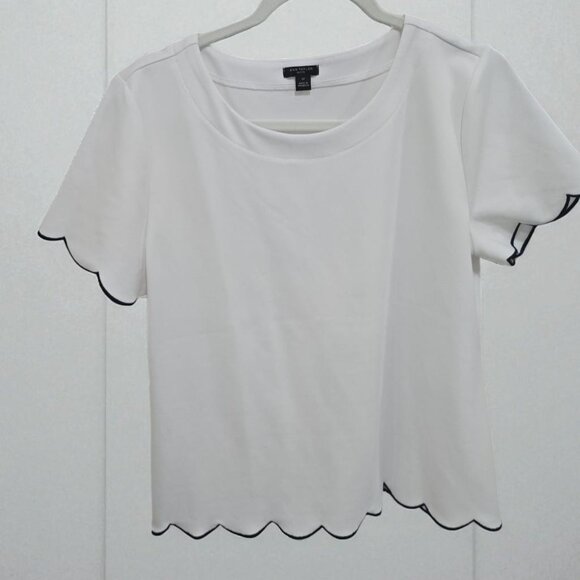 Ann Taylor Bright Scalloped Hem Short Sleeve Top (White) - Picture 2 of 4